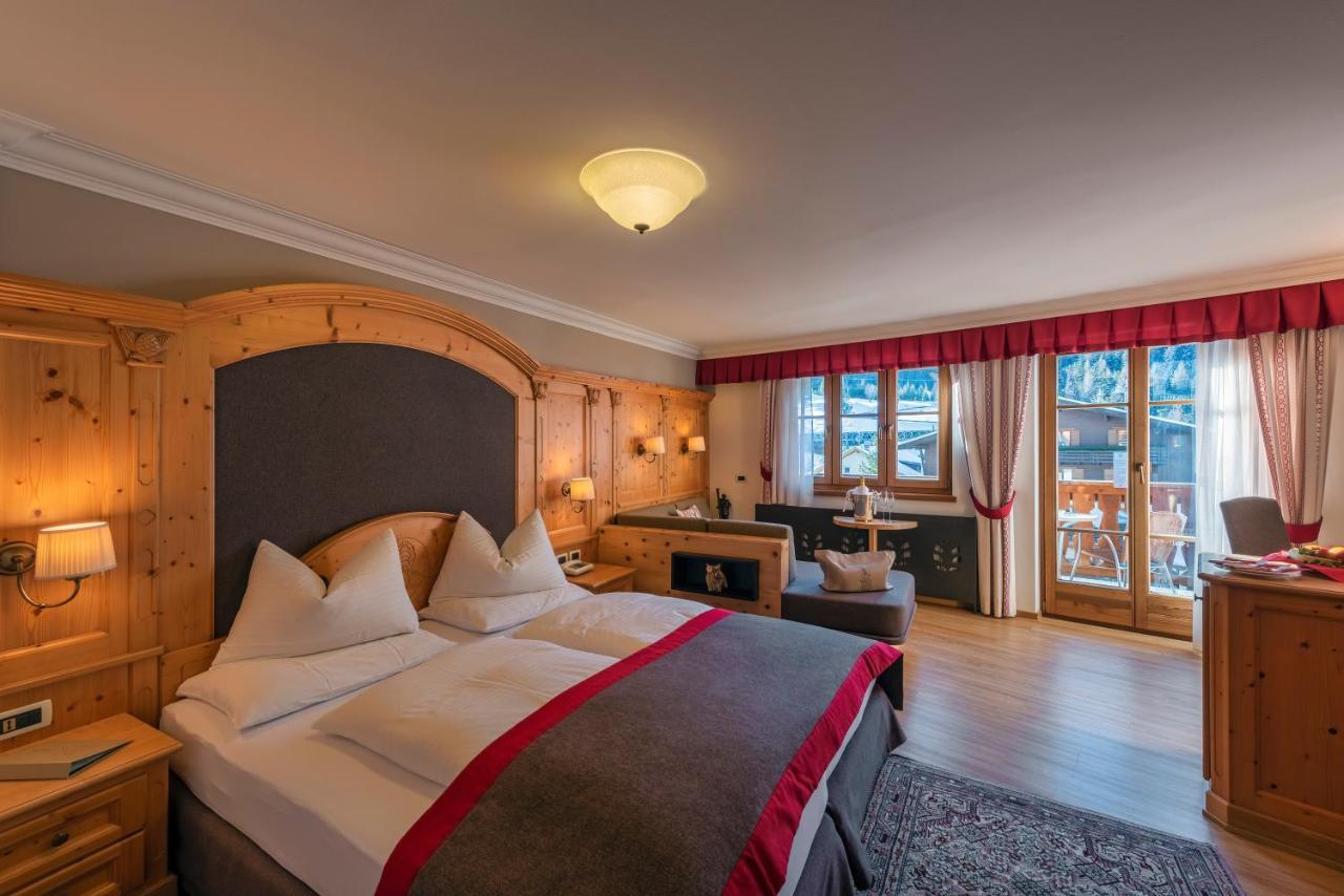Posta Zirm Hotel Corvara In Badia Exterior foto