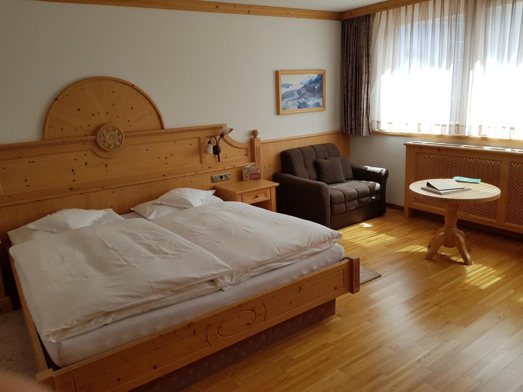 Posta Zirm Hotel Corvara In Badia Exterior foto